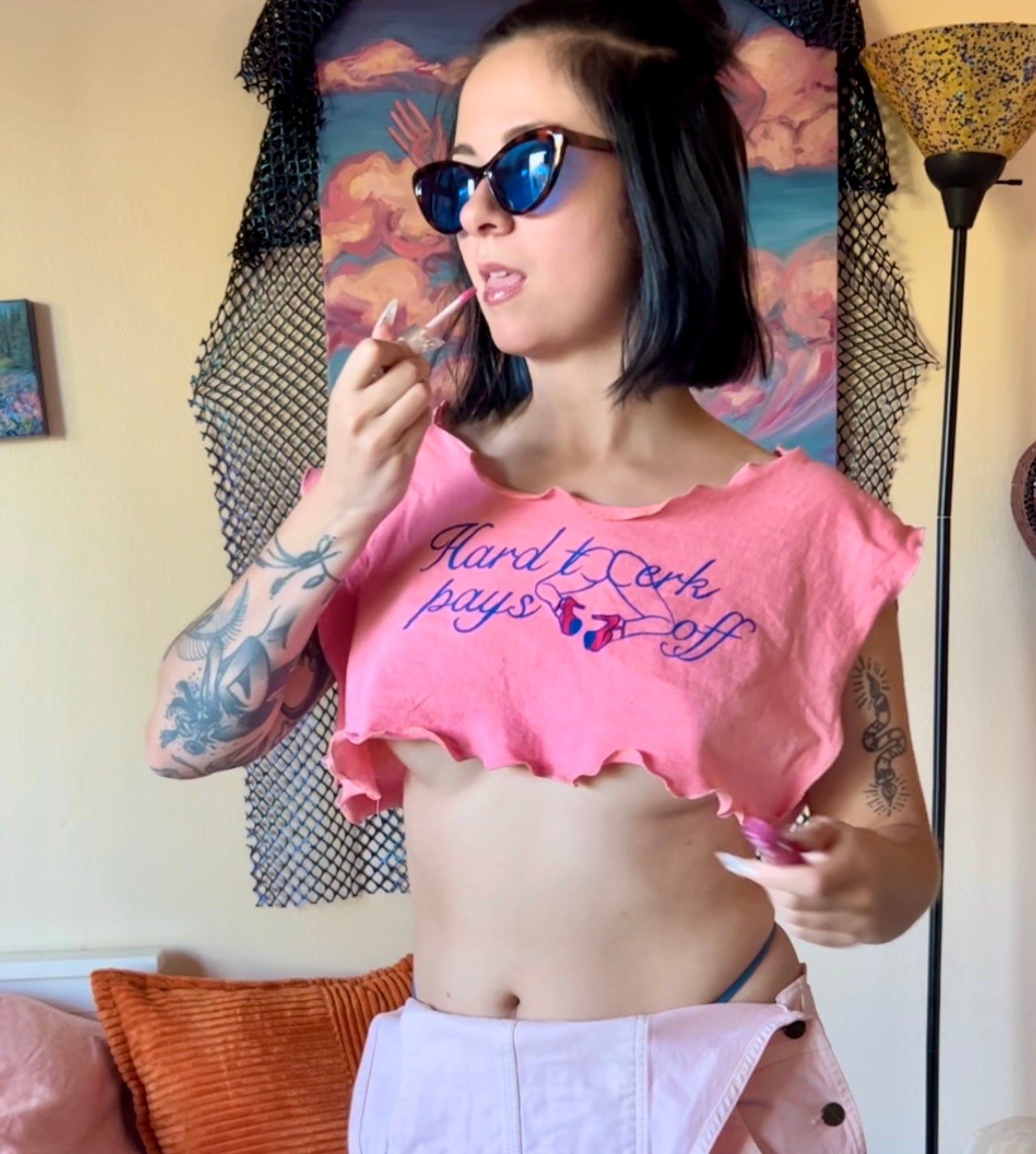 Hard Twerk Pays Off - RUFFLE CROP